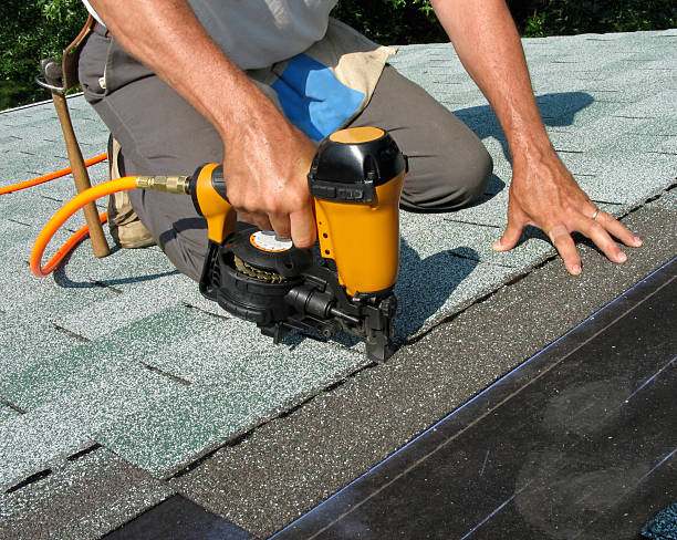 Best Best Roofing Contractors  in East Dundee, IL